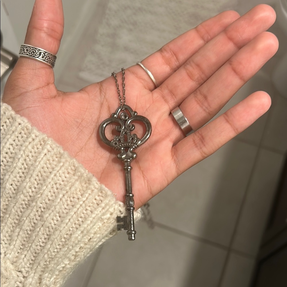 Silver Key Pendant Necklace